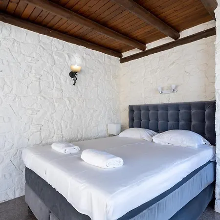 Unique Penthouse By Costarentals - Ref 80