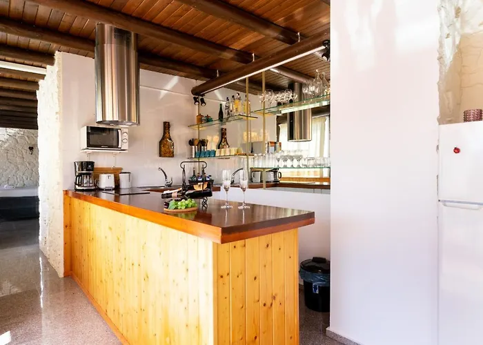 Unique Penthouse By Costarentals - Ref 80 Apartment